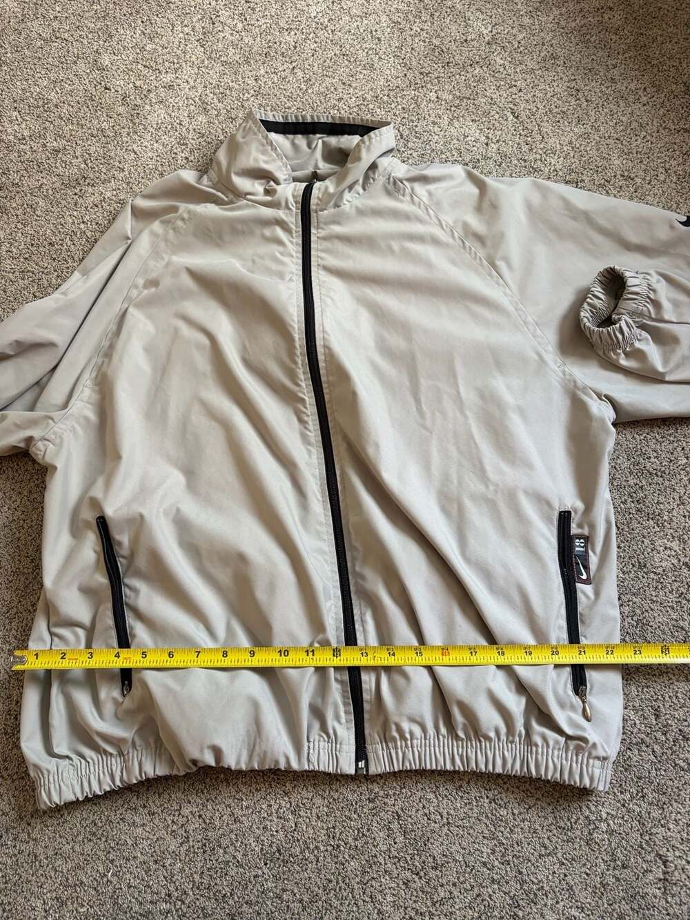 Nike Golf Men's Lightweight Full Zip Windbreaker Jacket Beige XL - Picture 3 of 5